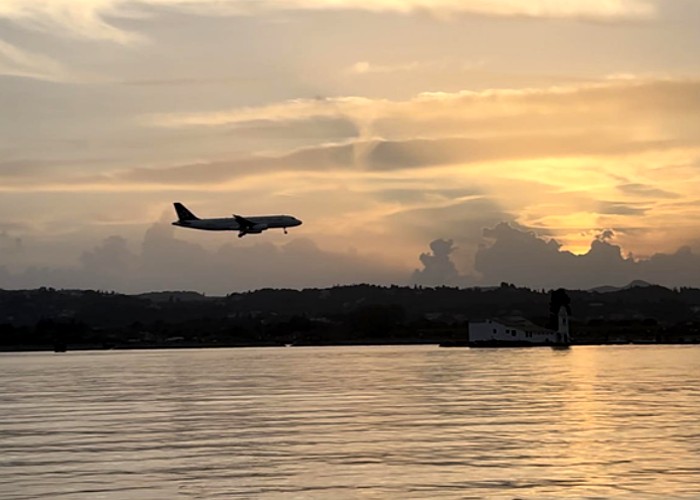 Saulėlydžio kruizas su lėktuvu