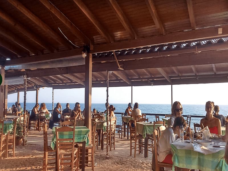 Prasoudi Avra taverna